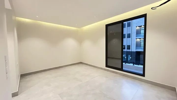 شقق سكنية فاخرة — حي وسط البلد — أحد رفيدة — 240 م² | سنان العقارية